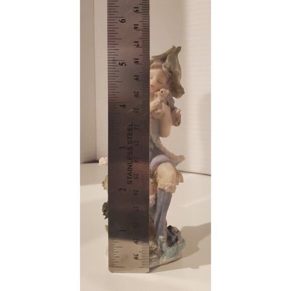 Fairy Holding Baby Cub Figurine - Picture 8 of 8